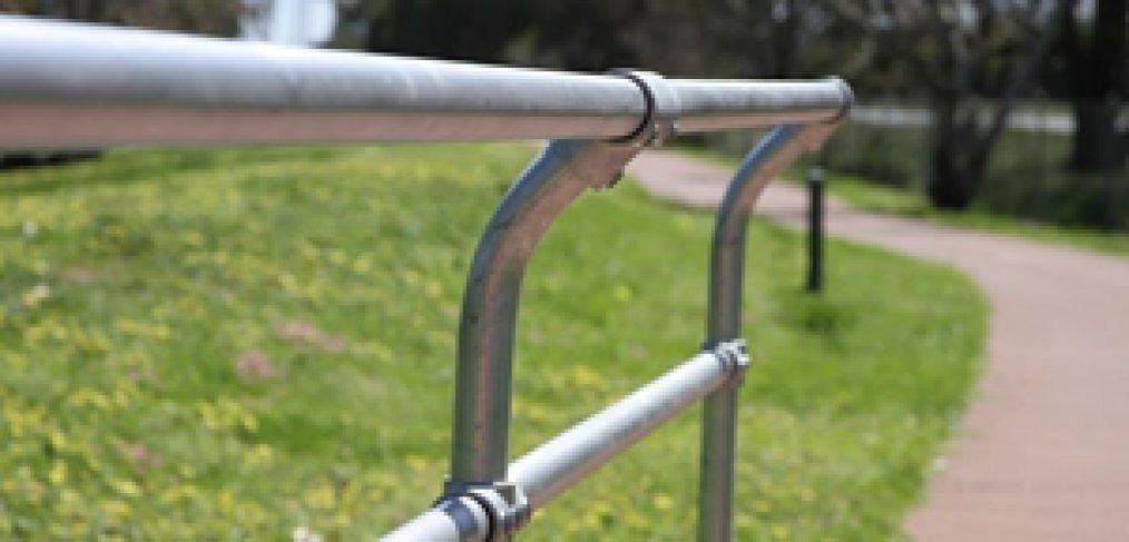 3 tips for fixing your modular handrail to concrete.