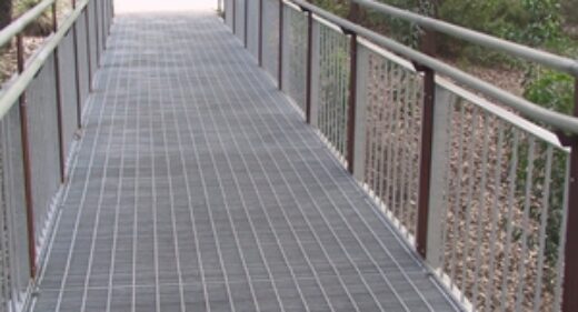 Metal grating walkways have numerous and varied applications.